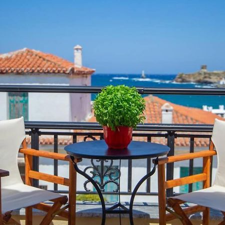 Seaview Stylish Flat In Andros - Walk To Beach Zewnętrze zdjęcie
