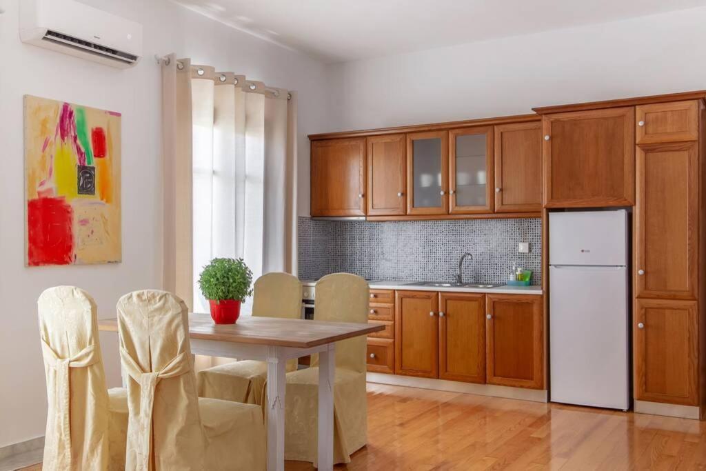Seaview Stylish Flat In Andros - Walk To Beach Zewnętrze zdjęcie