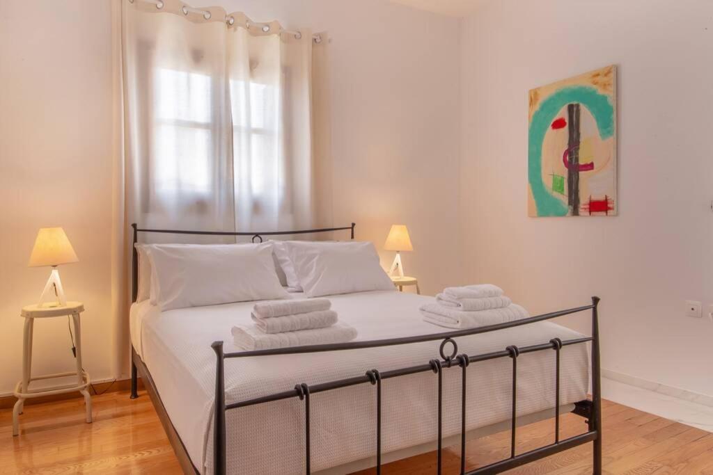 Seaview Stylish Flat In Andros - Walk To Beach Zewnętrze zdjęcie
