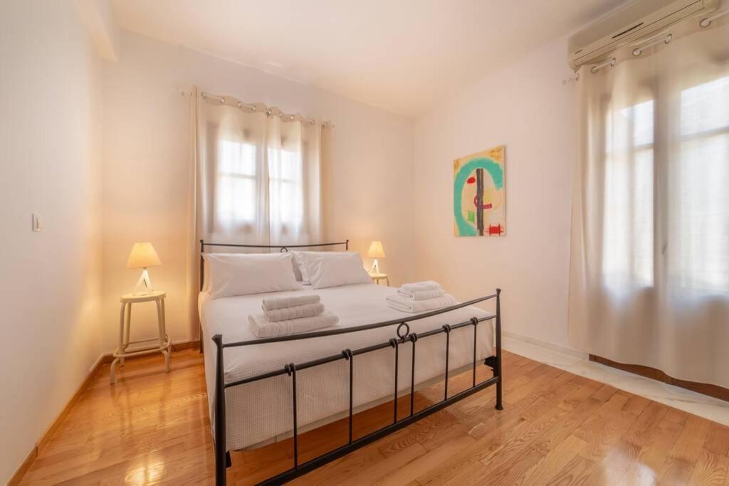 Seaview Stylish Flat In Andros - Walk To Beach Zewnętrze zdjęcie